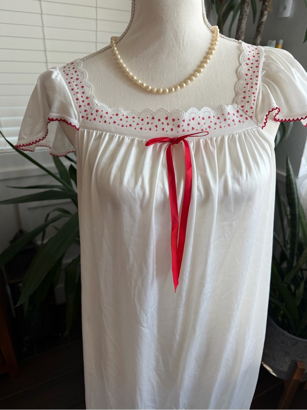Vintage heart ❤️ Chemise with Red Ribbon - Picture 6 of 8